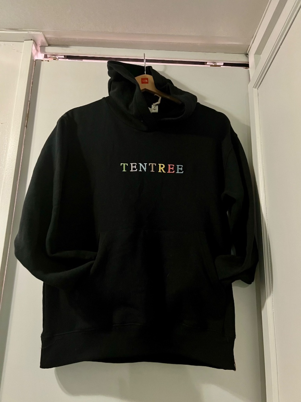 TenTree Hooded Sweater - Picture 2 of 3